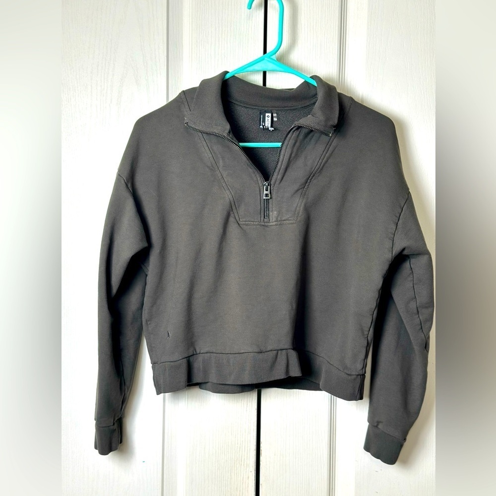 Active People‎ Women's Cropped Olive Green 1/2 Zip Pullover Size 6